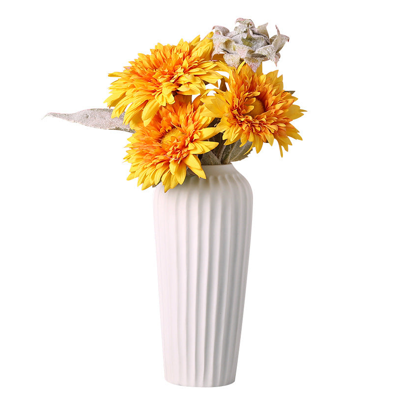 Feneri White Ceramic Decorative Vase